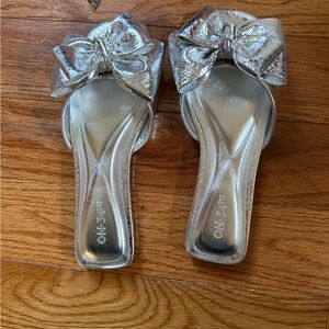Chic Silver Bow Women's Sandals